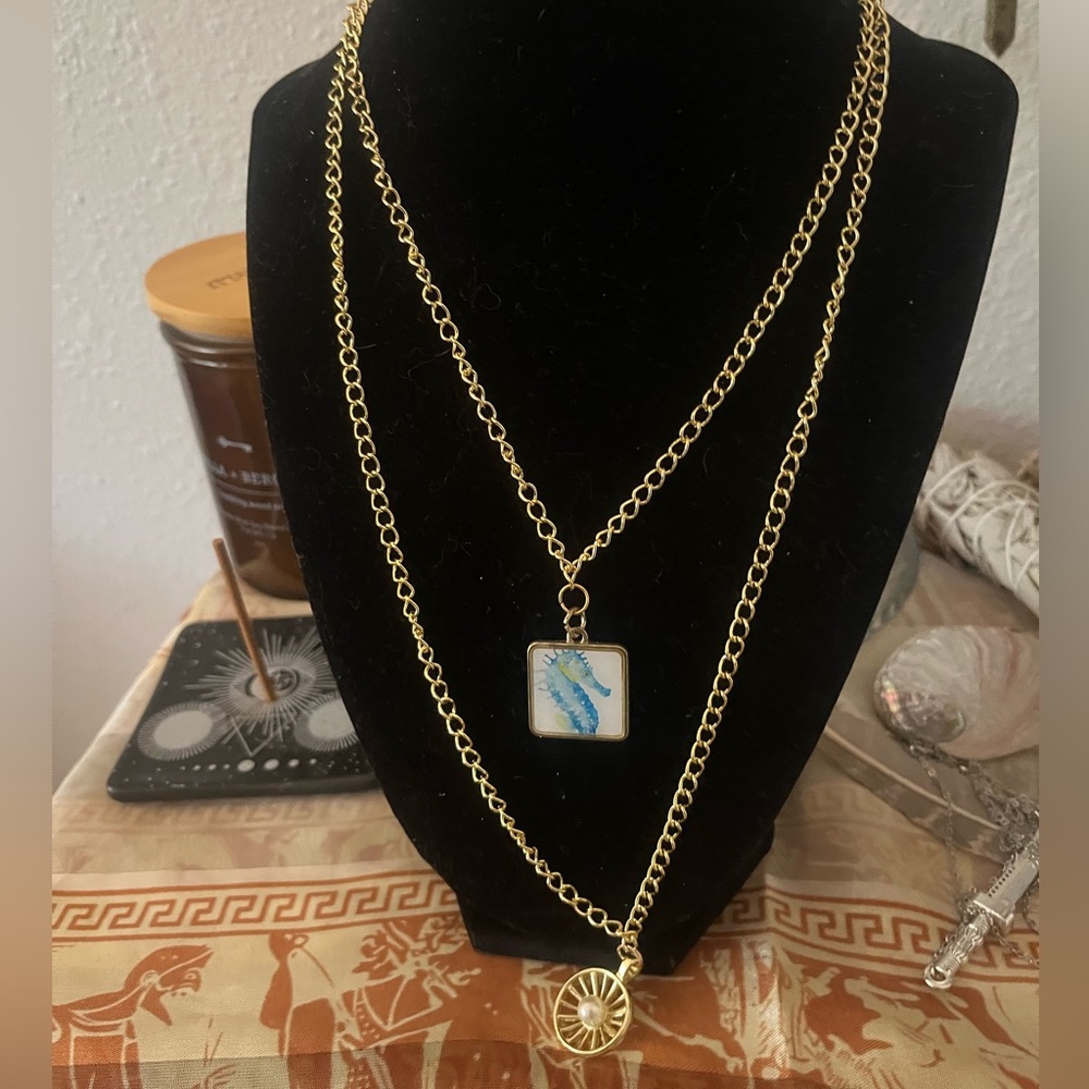 Double layer gold beachy necklace